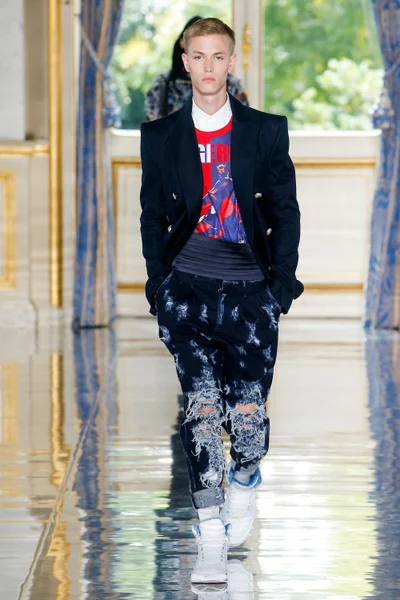 Look 70